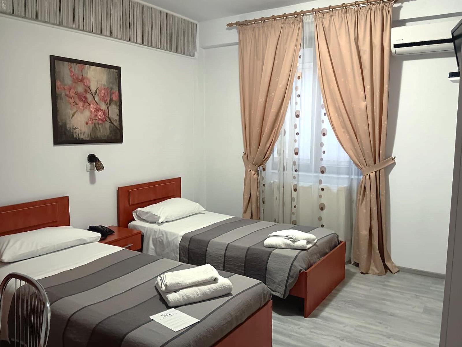 Hotel Vila Veneto 蒂米什瓦拉 外观 照片